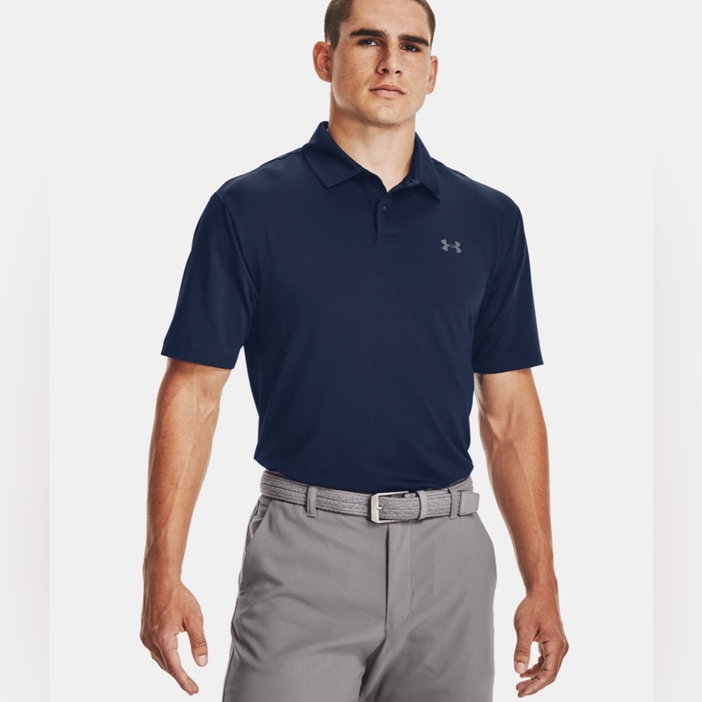 Under Armour Men's Polo HEAT GEAR Size LG
Loose Fit NWOT